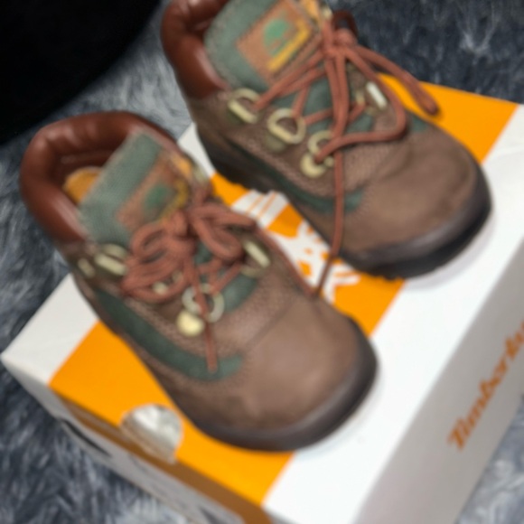 Toddler Beef and broccoli Timbs - Picture 2 of 4